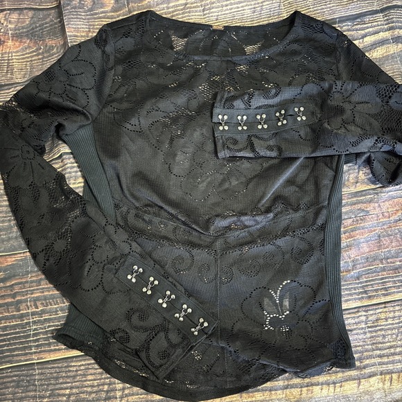 Free People Shirt Womens Sm/Med Black Lace Wild Roses Top Sheer Mesh Blouse - Picture 2 of 6